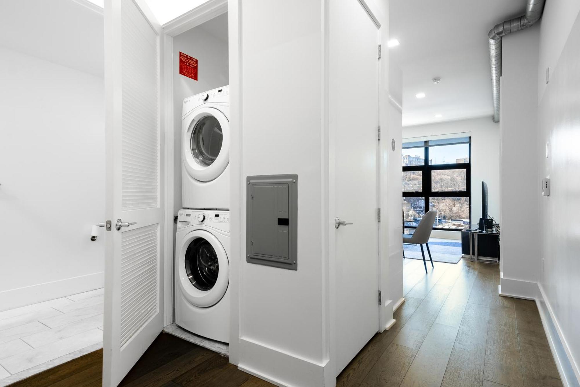 Dharma Home Suites Hoboken Buitenkant foto
