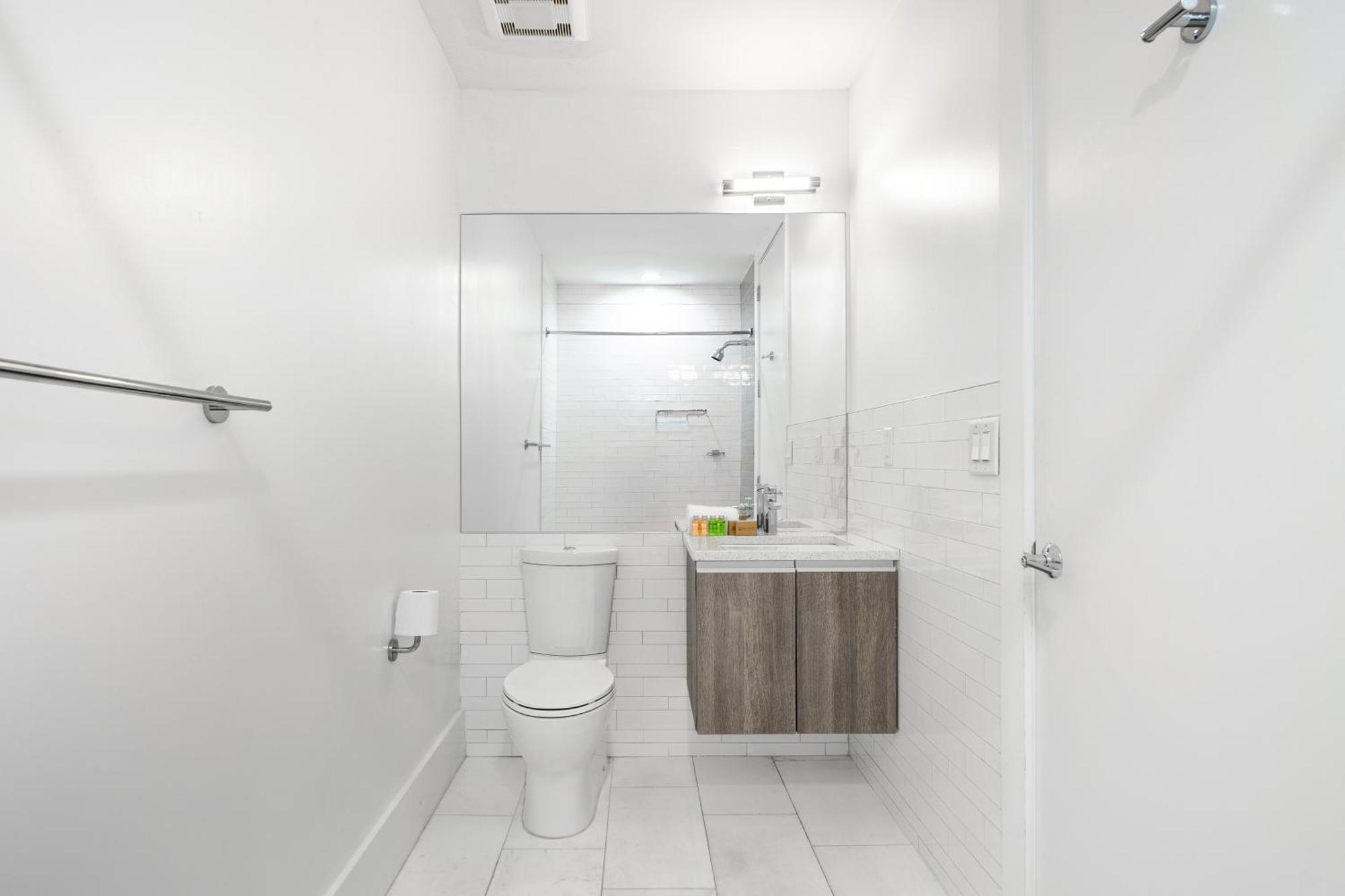 Dharma Home Suites Hoboken Buitenkant foto